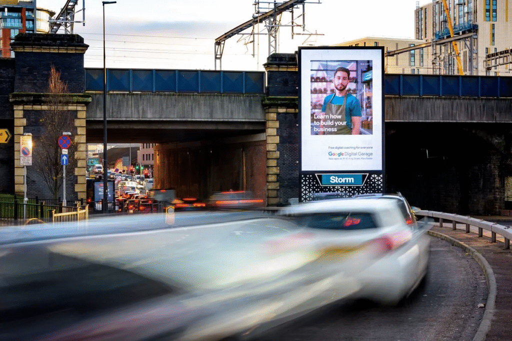 Why Brands Are Falling for Dynamic Screens